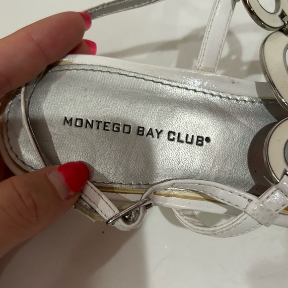 MONTEGO BAY CLUB Women’s White Strappy Sandals - size 7 - Picture 5 of 6